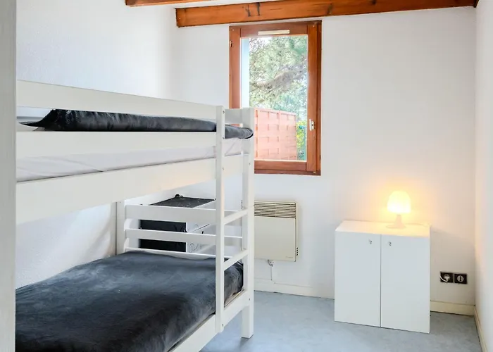 Daire Les Landaises-5 By Interhome